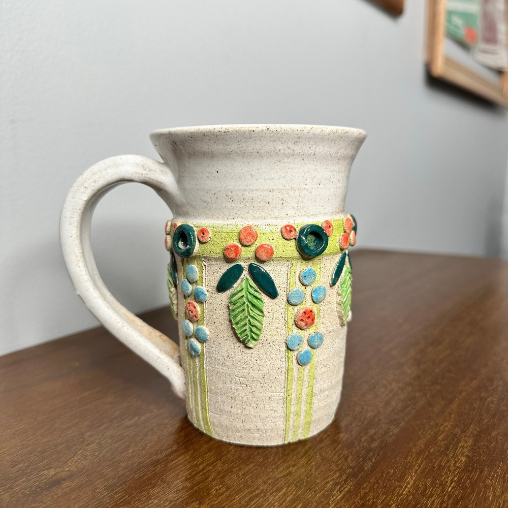 Kidd Wiegenmeyer 2007 Signed Studio Art Pottery Mug 16oz Floral Relief Cream
